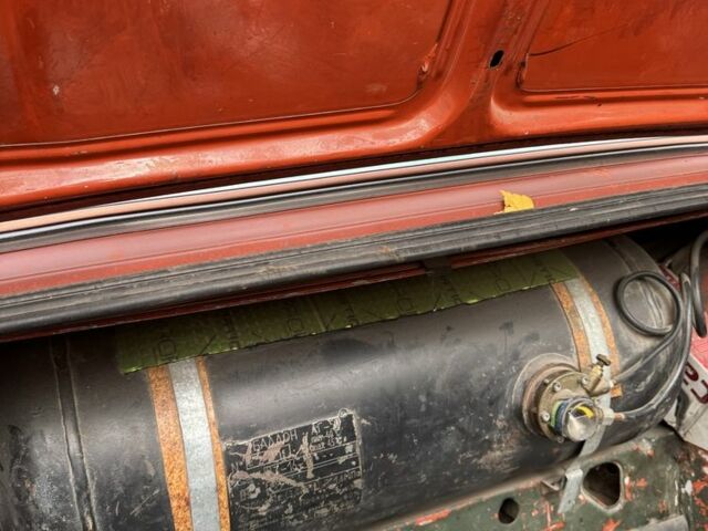 Красный ВАЗ 2101, объемом двигателя 1.2 л и пробегом 82 тыс. км за 429 $, фото 9 на Automoto.ua