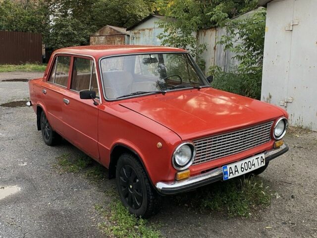 Красный ВАЗ 2101, объемом двигателя 1.3 л и пробегом 41 тыс. км за 1200 $, фото 2 на Automoto.ua