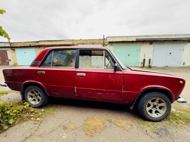 Красный ВАЗ 2101, объемом двигателя 1.3 л и пробегом 160 тыс. км за 700 $, фото 5 на Automoto.ua