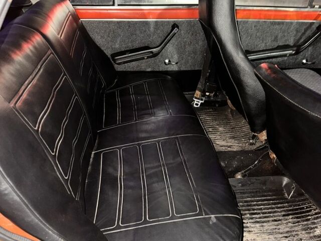 Красный ВАЗ 2101, объемом двигателя 1.2 л и пробегом 1000 тыс. км за 1000 $, фото 4 на Automoto.ua