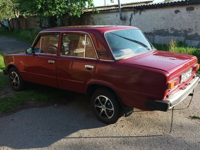 Красный ВАЗ 2101, объемом двигателя 1.2 л и пробегом 242 тыс. км за 25000 $, фото 5 на Automoto.ua