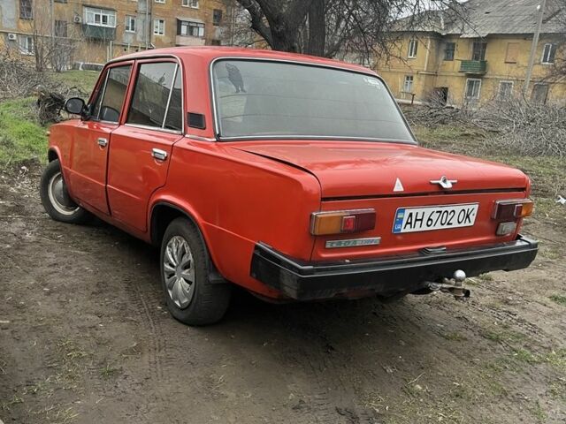 Красный ВАЗ 2101, объемом двигателя 1.2 л и пробегом 100 тыс. км за 549 $, фото 1 на Automoto.ua