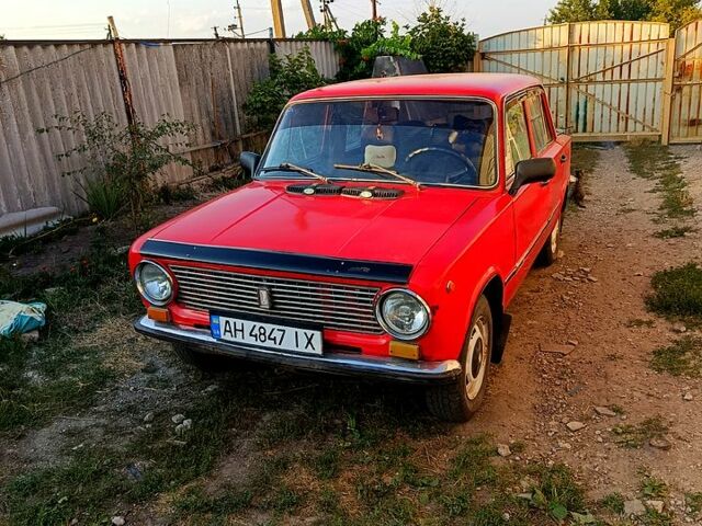 Красный ВАЗ 2101, объемом двигателя 1.2 л и пробегом 0 тыс. км за 750 $, фото 1 на Automoto.ua