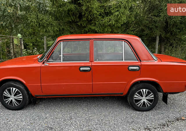 Красный ВАЗ 2101, объемом двигателя 1.2 л и пробегом 60 тыс. км за 980 $, фото 1 на Automoto.ua