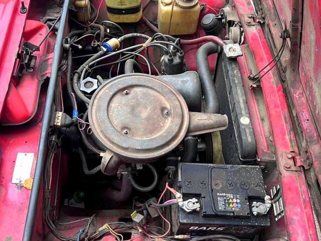 Красный ВАЗ 2101, объемом двигателя 1.2 л и пробегом 140 тыс. км за 1100 $, фото 1 на Automoto.ua