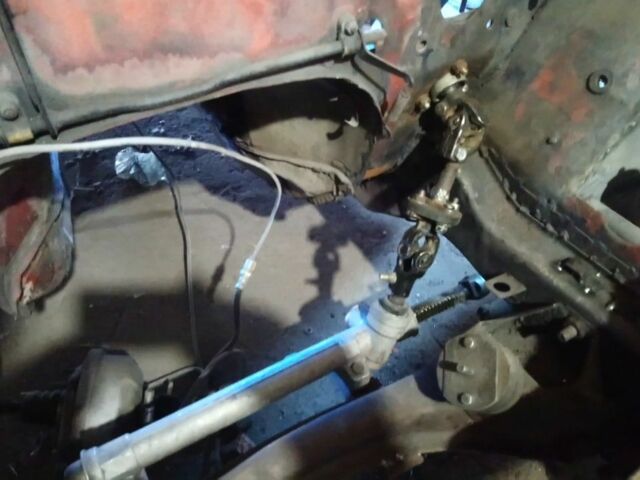 Красный ВАЗ 2101, объемом двигателя 0 л и пробегом 1 тыс. км за 2000 $, фото 3 на Automoto.ua