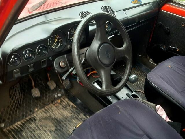 ВАЗ 2101 1984 в Чернигове на Automoto.ua Красный ВАЗ 2101, объемом двигателя 1.5 л и пробегом 82 тыс. км за 710 $, фото 1 на Automoto.ua