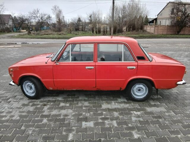 Красный ВАЗ 2101, объемом двигателя 1.3 л и пробегом 40 тыс. км за 640 $, фото 6 на Automoto.ua