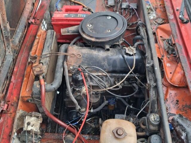 Красный ВАЗ 2101, объемом двигателя 1.2 л и пробегом 1 тыс. км за 321 $, фото 2 на Automoto.ua