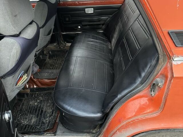 Красный ВАЗ 2101, объемом двигателя 0 л и пробегом 1000 тыс. км за 592 $, фото 5 на Automoto.ua