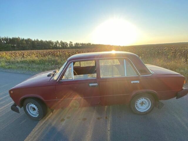 Красный ВАЗ 2101, объемом двигателя 1.3 л и пробегом 2 тыс. км за 437 $, фото 2 на Automoto.ua