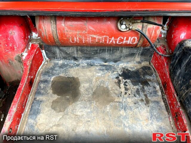 Красный ВАЗ 2101, объемом двигателя 1.3 л и пробегом 0 тыс. км за 500 $, фото 2 на Automoto.ua