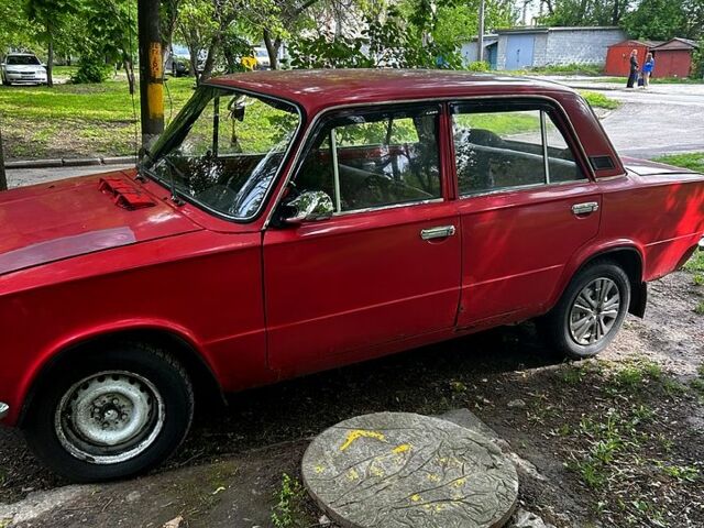 Красный ВАЗ 2101, объемом двигателя 1.2 л и пробегом 0 тыс. км за 410 $, фото 5 на Automoto.ua