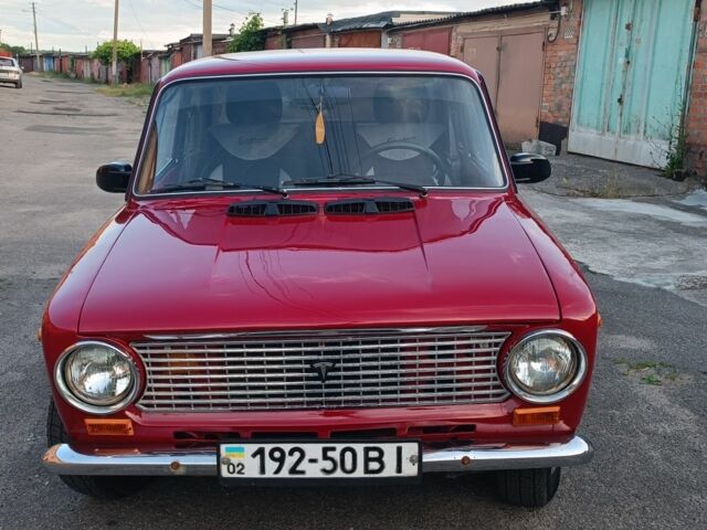 Красный ВАЗ 2101, объемом двигателя 1.2 л и пробегом 185 тыс. км за 850 $, фото 1 на Automoto.ua