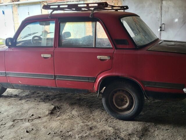 Красный ВАЗ 2101, объемом двигателя 0 л и пробегом 120 тыс. км за 302 $, фото 9 на Automoto.ua