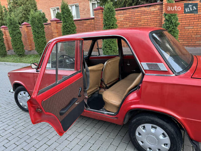 Красный ВАЗ 2101, объемом двигателя 1.3 л и пробегом 42 тыс. км за 950 $, фото 23 на Automoto.ua
