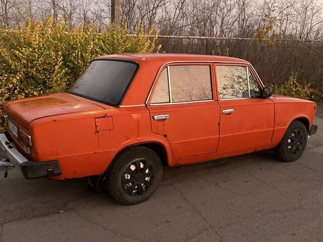 Красный ВАЗ 2101, объемом двигателя 1.2 л и пробегом 1 тыс. км за 382 $, фото 3 на Automoto.ua
