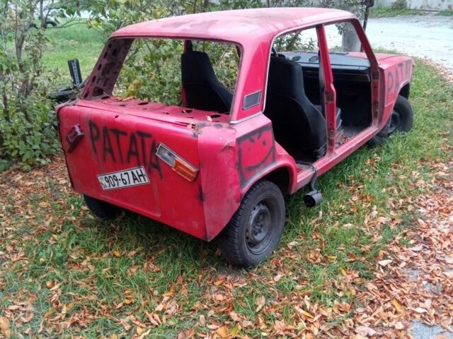 Красный ВАЗ 2101, объемом двигателя 1.3 л и пробегом 50 тыс. км за 241 $, фото 1 на Automoto.ua