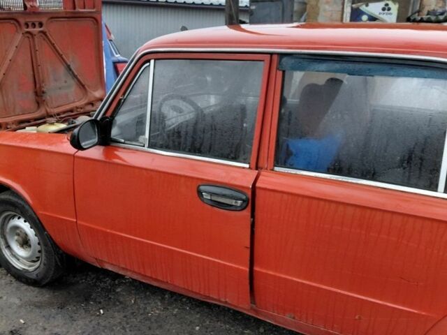 Красный ВАЗ 2101, объемом двигателя 0 л и пробегом 200 тыс. км за 476 $, фото 3 на Automoto.ua