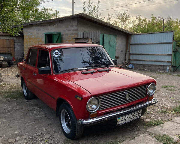 Красный ВАЗ 2101, объемом двигателя 1.3 л и пробегом 76 тыс. км за 1100 $, фото 1 на Automoto.ua