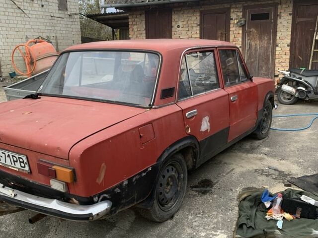 Красный ВАЗ 2101, объемом двигателя 1.3 л и пробегом 52 тыс. км за 400 $, фото 1 на Automoto.ua