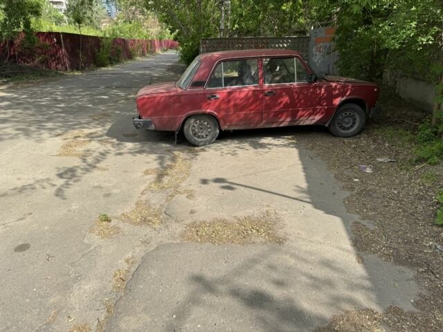 Красный ВАЗ 2101, объемом двигателя 1.3 л и пробегом 150 тыс. км за 400 $, фото 3 на Automoto.ua