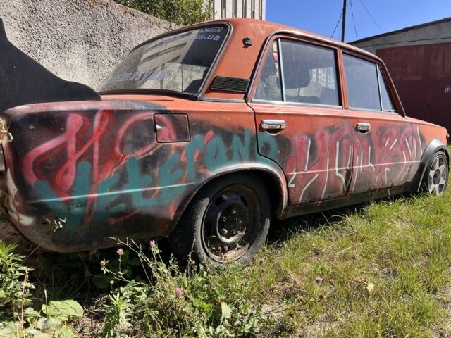 Красный ВАЗ 2101, объемом двигателя 1.2 л и пробегом 1 тыс. км за 1000 $, фото 2 на Automoto.ua