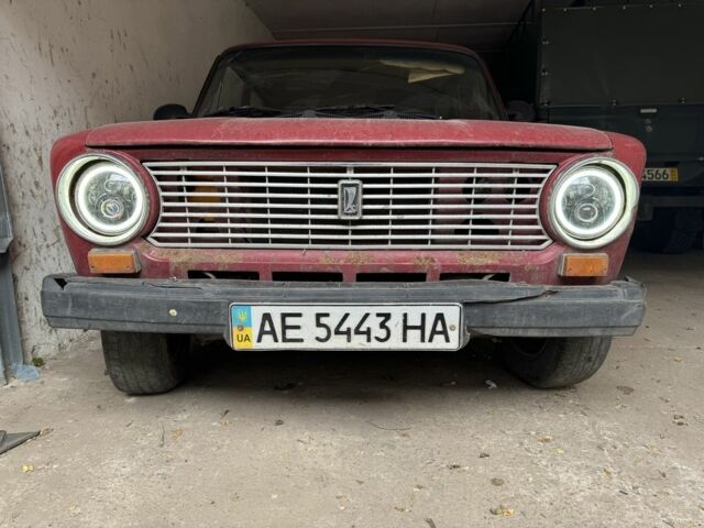 Красный ВАЗ 2101, объемом двигателя 1.3 л и пробегом 150 тыс. км за 400 $, фото 2 на Automoto.ua