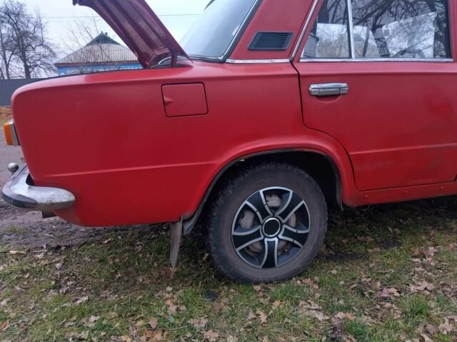 ВАЗ 2101 1985 в Новоукраинке на Automoto.ua Красный ВАЗ 2101, объемом двигателя 0 л и пробегом 150 тыс. км за 486 $, фото 6 на Automoto.ua