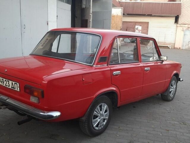 Красный ВАЗ 2101, объемом двигателя 0 л и пробегом 100 тыс. км за 800 $, фото 2 на Automoto.ua