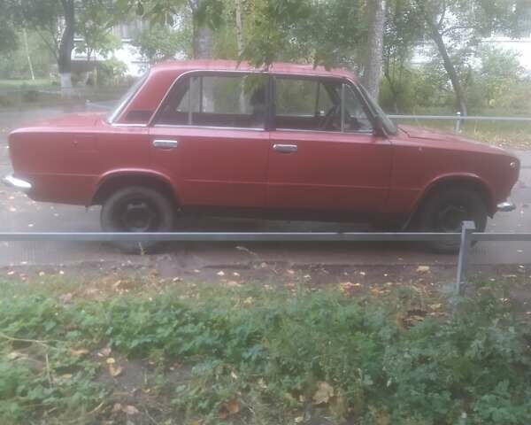 Красный ВАЗ 2101, объемом двигателя 1.2 л и пробегом 200 тыс. км за 700 $, фото 1 на Automoto.ua