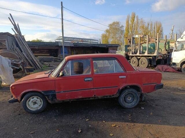 Красный ВАЗ 2101, объемом двигателя 0 л и пробегом 1000 тыс. км за 238 $, фото 1 на Automoto.ua