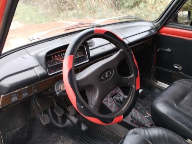 Красный ВАЗ 2101, объемом двигателя 0 л и пробегом 300 тыс. км за 887 $, фото 3 на Automoto.ua