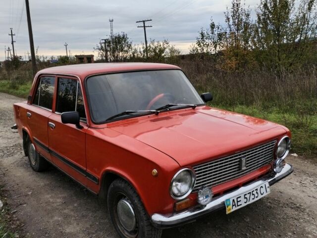 Красный ВАЗ 2101, объемом двигателя 0 л и пробегом 300 тыс. км за 887 $, фото 9 на Automoto.ua