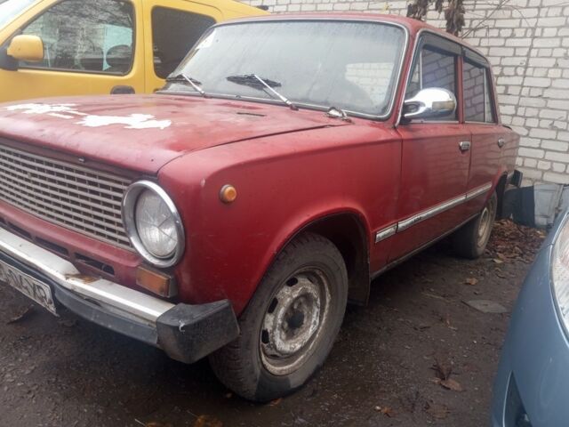 Красный ВАЗ 2101, объемом двигателя 0 л и пробегом 350 тыс. км за 308 $, фото 1 на Automoto.ua