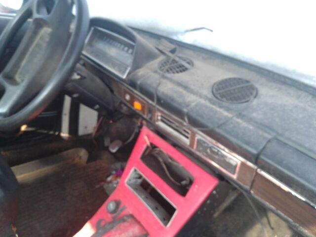 Червоний ВАЗ 2101, об'ємом двигуна 0 л та пробігом 50 тис. км за 355 $, фото 5 на Automoto.ua