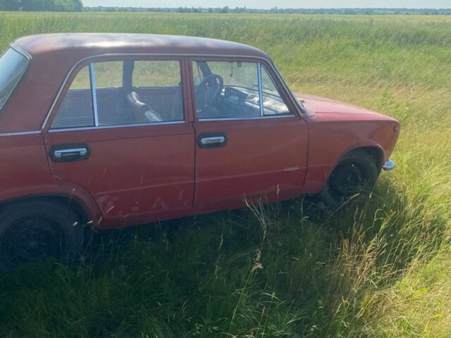 Красный ВАЗ 2101, объемом двигателя 1.2 л и пробегом 3 тыс. км за 15500 $, фото 2 на Automoto.ua