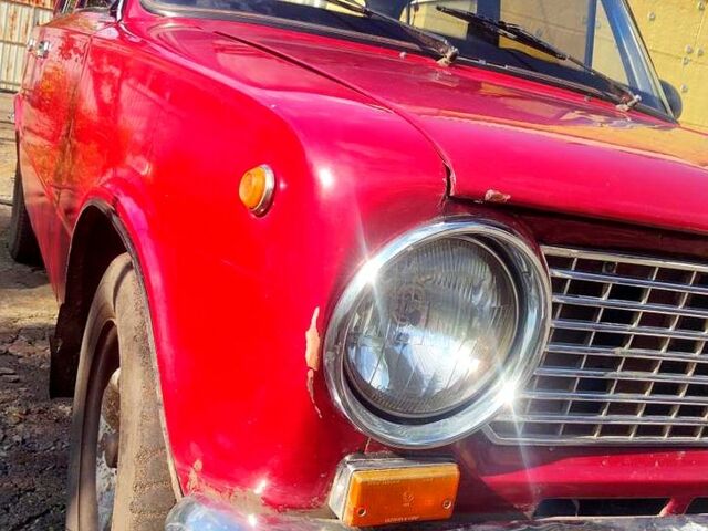 Червоний ВАЗ 2101, об'ємом двигуна 1.2 л та пробігом 120 тис. км за 750 $, фото 1 на Automoto.ua