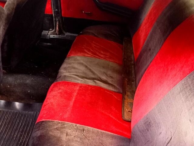 Красный ВАЗ 2101, объемом двигателя 1.2 л и пробегом 100 тыс. км за 470 $, фото 7 на Automoto.ua