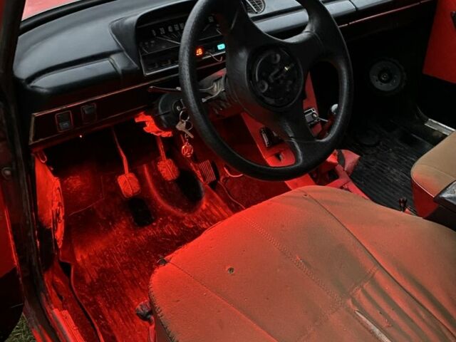 Красный ВАЗ 2101, объемом двигателя 1.5 л и пробегом 12 тыс. км за 650 $, фото 3 на Automoto.ua