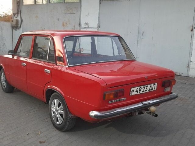 Красный ВАЗ 2101, объемом двигателя 0 л и пробегом 100 тыс. км за 800 $, фото 4 на Automoto.ua