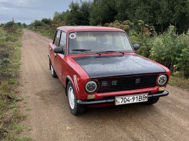 Красный ВАЗ 2101, объемом двигателя 1.5 л и пробегом 3 тыс. км за 389 $, фото 7 на Automoto.ua