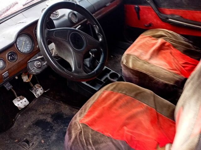 Красный ВАЗ 2101, объемом двигателя 1.2 л и пробегом 100 тыс. км за 470 $, фото 6 на Automoto.ua