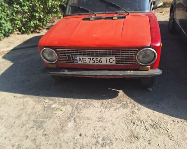 Красный ВАЗ 2101, объемом двигателя 1.2 л и пробегом 34 тыс. км за 600 $, фото 1 на Automoto.ua