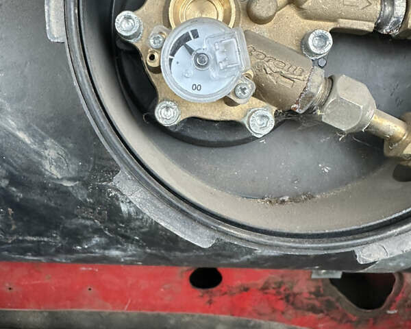 Красный ВАЗ 2101, объемом двигателя 1.2 л и пробегом 67 тыс. км за 500 $, фото 2 на Automoto.ua