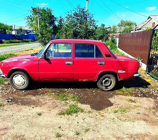 Червоний ВАЗ 2101, об'ємом двигуна 1.2 л та пробігом 83 тис. км за 400 $, фото 2 на Automoto.ua