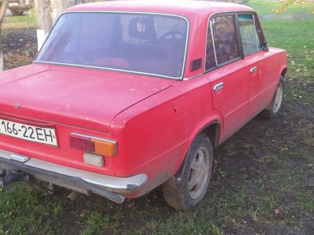 Красный ВАЗ 2101, объемом двигателя 0 л и пробегом 100 тыс. км за 473 $, фото 2 на Automoto.ua