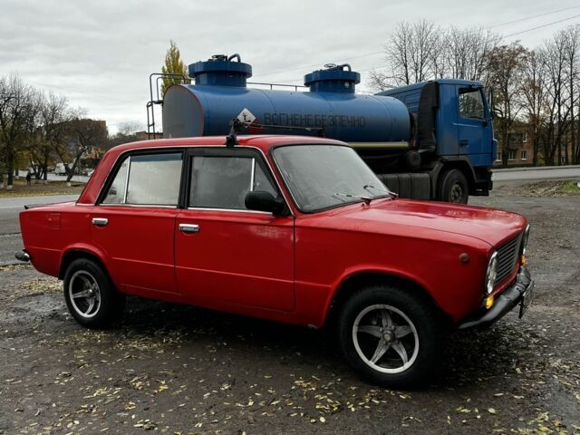Червоний ВАЗ 2101, об'ємом двигуна 1.7 л та пробігом 80 тис. км за 955 $, фото 2 на Automoto.ua