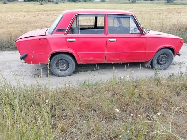 Красный ВАЗ 2101, объемом двигателя 1.3 л и пробегом 12 тыс. км за 17000 $, фото 6 на Automoto.ua