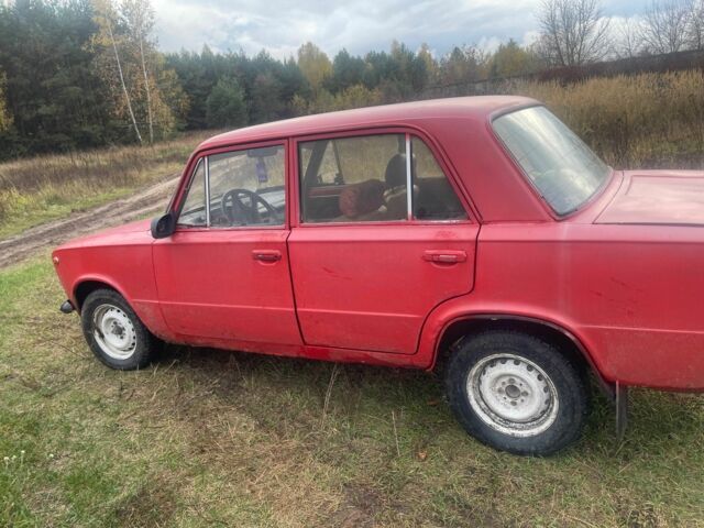 Червоний ВАЗ 2101, об'ємом двигуна 1 л та пробігом 3 тис. км за 408 $, фото 3 на Automoto.ua